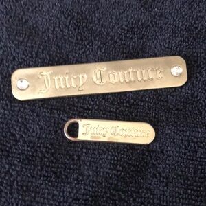 🔴Vintage Juicy Couture Gold Emblem & Monogramed Zipper Pull